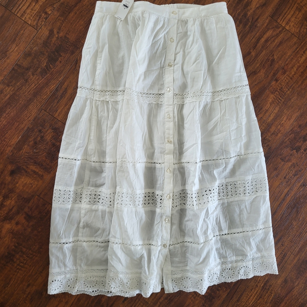 GAP White Eyelet Tiered Maxi Skirt - Picture 3 of 4